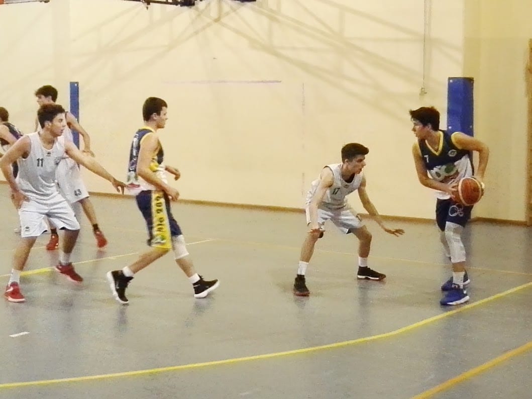 u18
